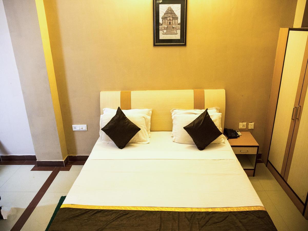 Oyo 3345 Shubham Beach Hotel ปูรี ภายนอก รูปภาพ