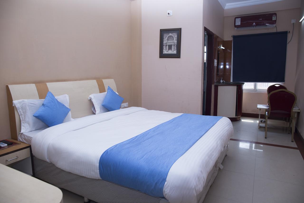 Oyo 3345 Shubham Beach Hotel ปูรี ภายนอก รูปภาพ