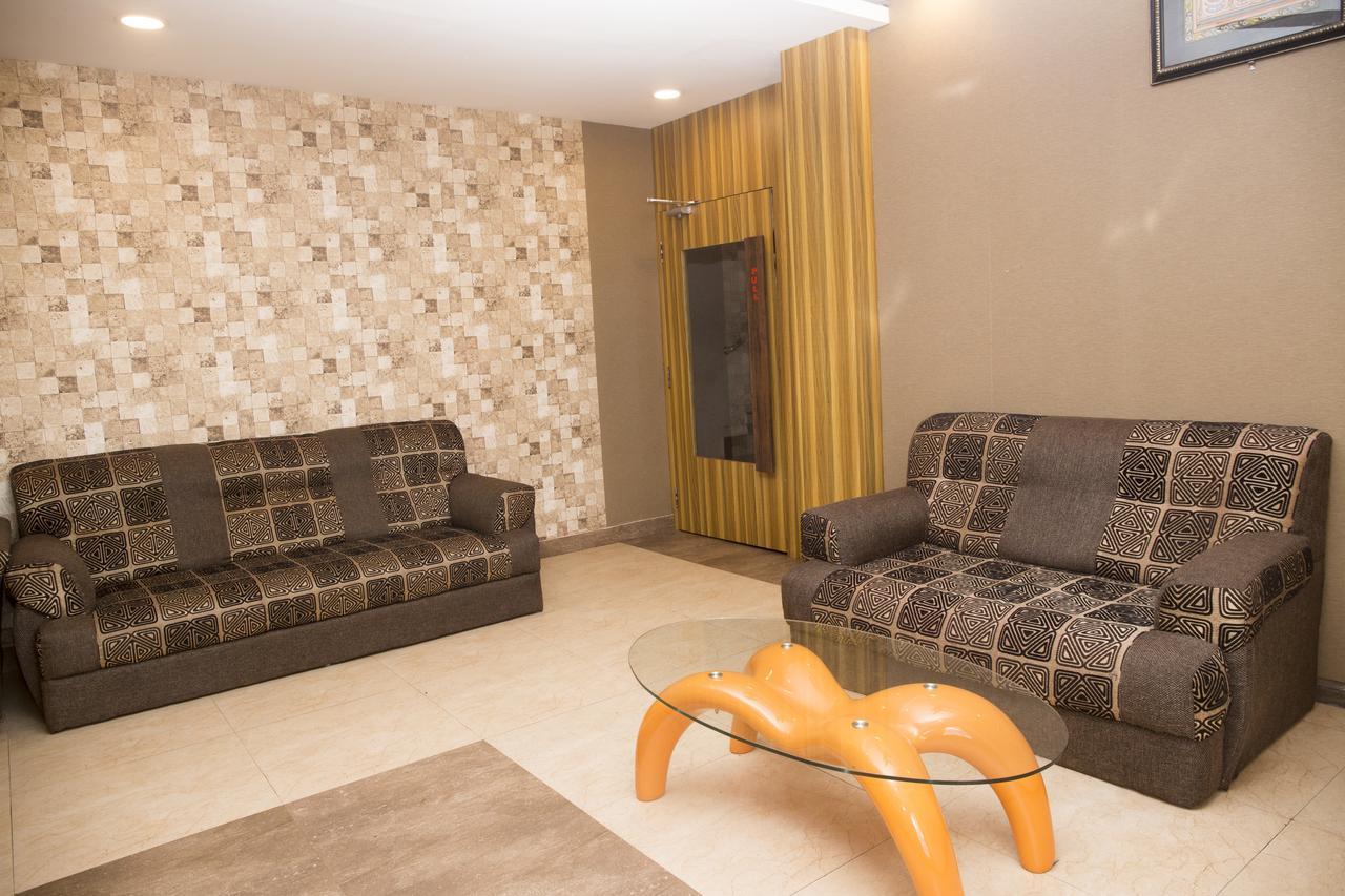 Oyo 3345 Shubham Beach Hotel ปูรี ภายนอก รูปภาพ