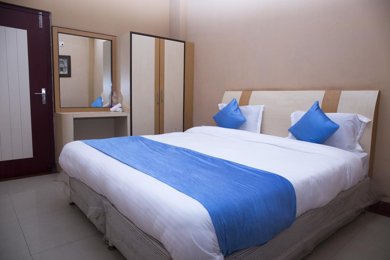 Oyo 3345 Shubham Beach Hotel ปูรี ภายนอก รูปภาพ